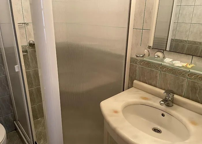 Panorama Szálloda Ravda